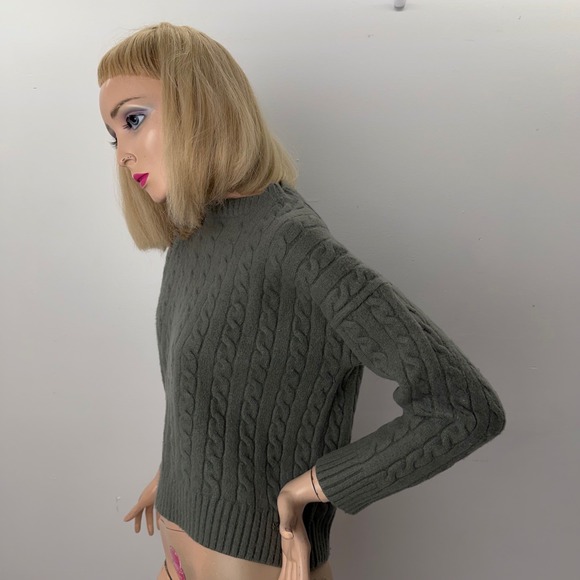 Aritzia Sunday Best Cable Knit Sweater  Merino Wool Green Old Money Sz Small - Picture 14 of 14
